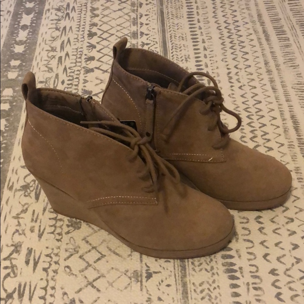 Dolce Vita Wedge Booties
